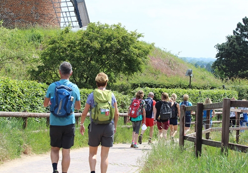 De Achterhoekse Wandelvierdaagse gaat Weer aan de Wandel.