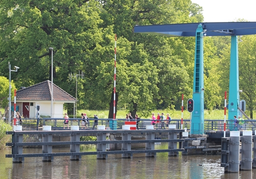 Sie können sich auf verschiedene Weise für die Teilnahme registrieren: